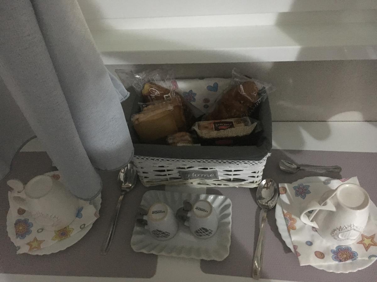 مبيت وإفطار كومو Family Rose المظهر الخارجي الصورة